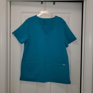 Figs Scrub Top, Size Medium